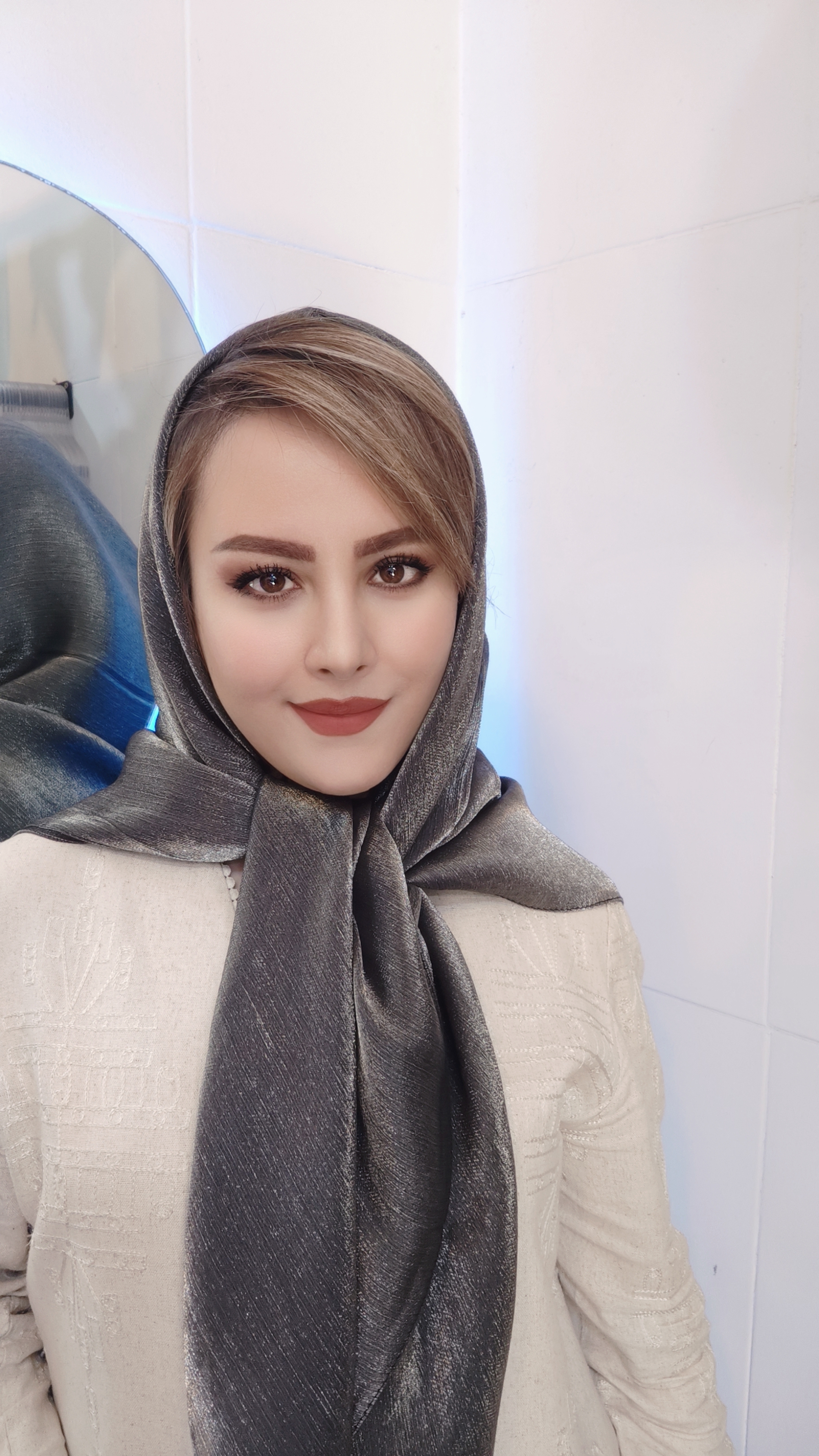 روسری مجلسی نقره ای رنگ